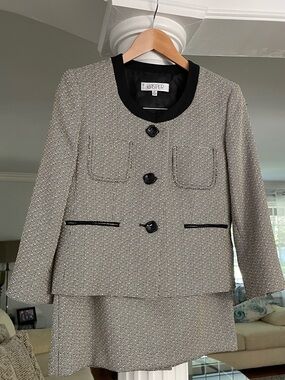 Kasper Women's Black & Ivory Tweed Button Jacket